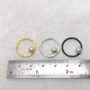 LaLune - Pendientes de botón pequeño con perla - en 3 acabados