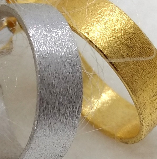 ImNos - kleine (ø 14 mm) Silberkreolen mit 18 Karat Gold- oder weisser Rhodiumbeschichtung
