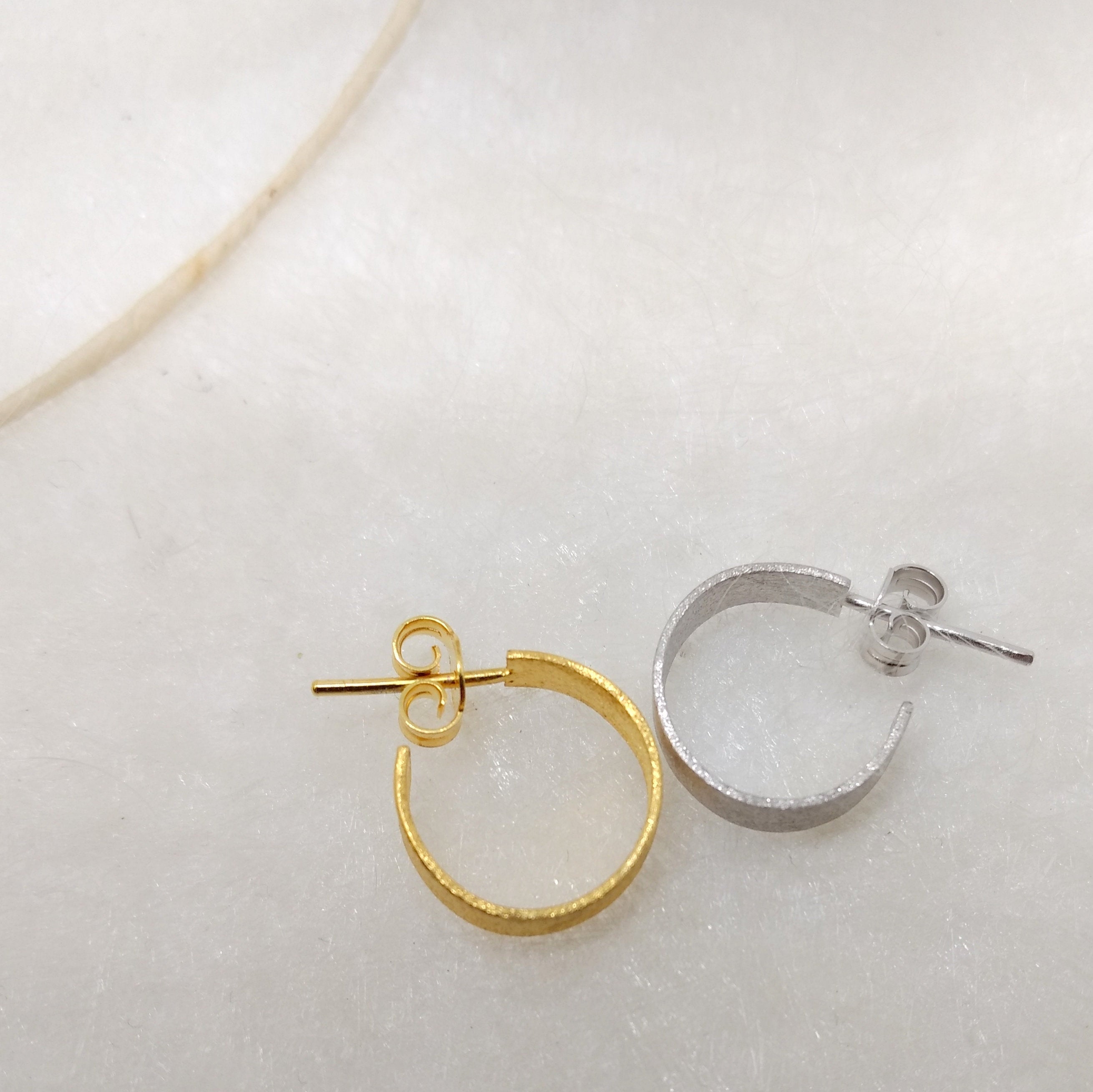 ImNos - small (ø 14 mm) Sterling Siver hoops, rhodium or gold plated