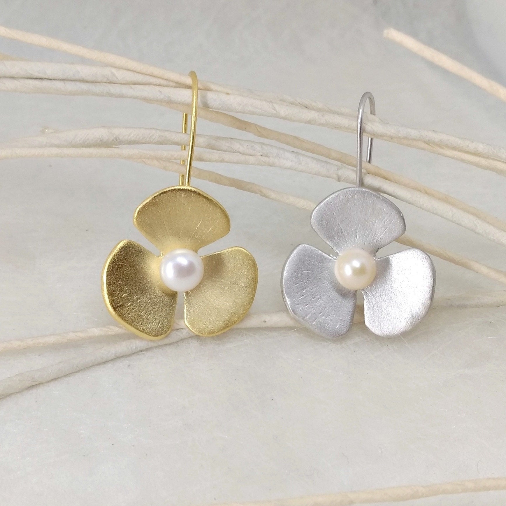 LoRe - big Sterling Silver dangle earrings with white pearl, available in 2 finishes