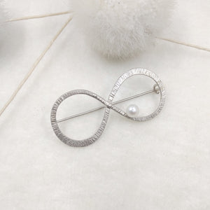 LaLune - Infinity Silver brooch with pearl, available in 3 finishes
