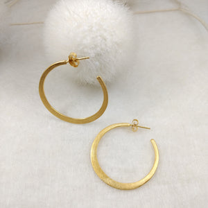 OMeGa - medium size hoops in silver or silver 18k gold plated